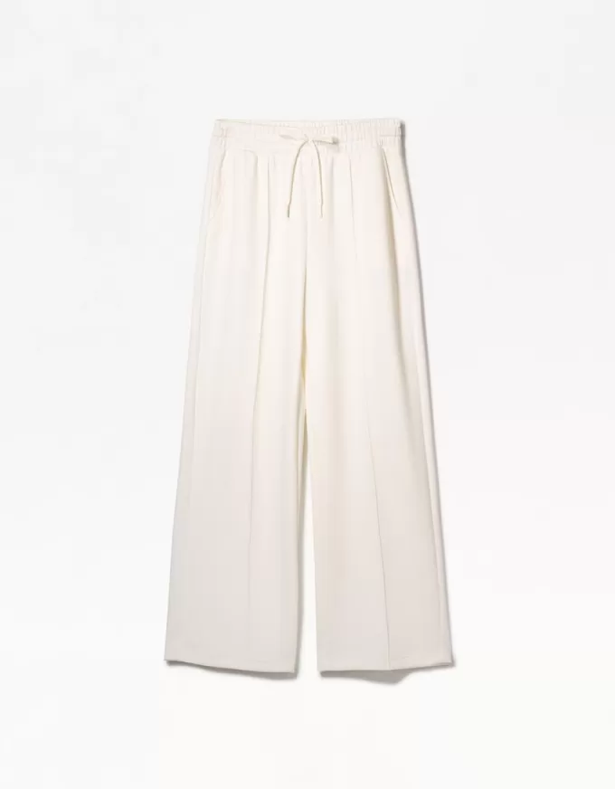 Pantaloni largi, moi Pantaloni largi, moi