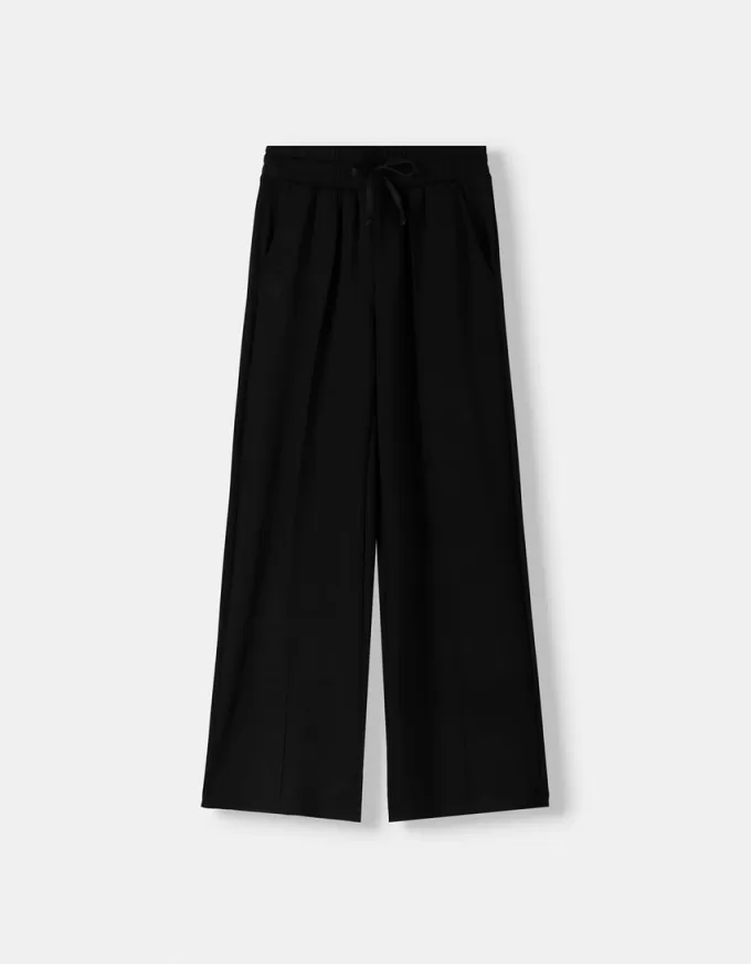 Pantaloni largi, moi Pantaloni largi, moi
