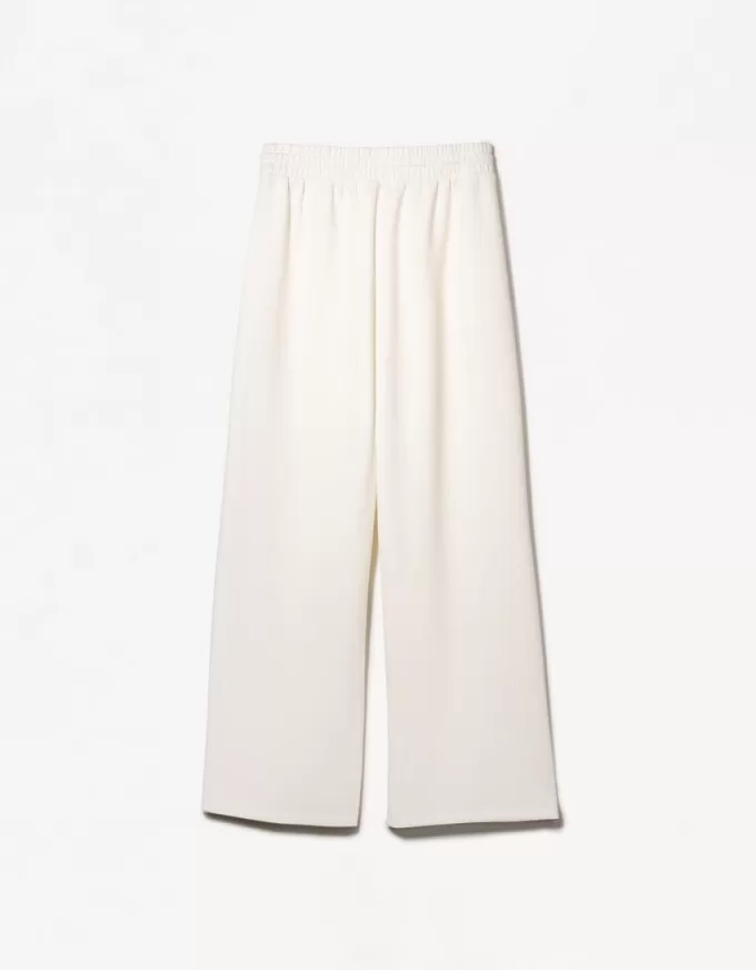 Pantaloni largi, moi Pantaloni largi, moi