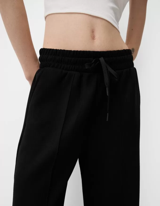 Pantaloni largi, moi Pantaloni largi, moi