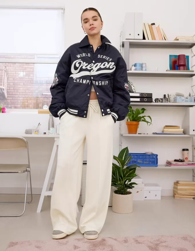 Pantaloni largi, moi Pantaloni largi, moi