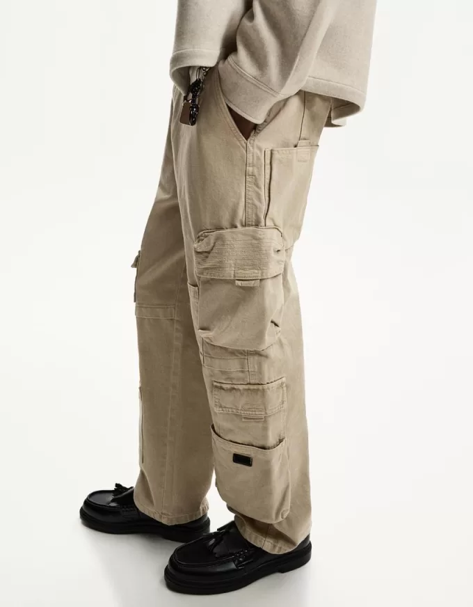 Pantaloni largi multi-cargo