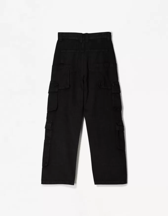 Pantaloni largi multi-cargo