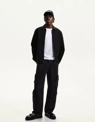 Pantaloni largi multi-cargo Pantaloni largi multi-cargo