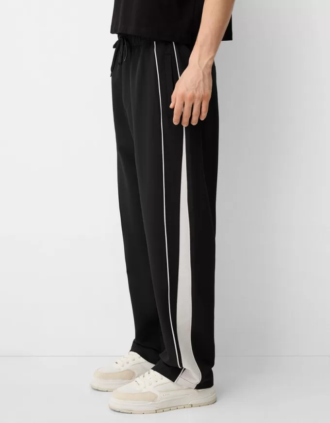 Pantaloni largi tehnici Pantaloni largi tehnici