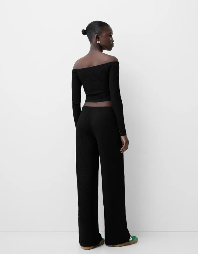 Pantaloni lați cu relief în relief Pantaloni lați cu relief în relief
