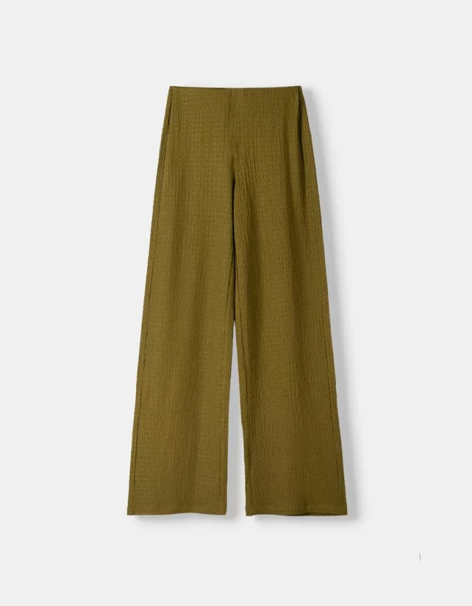 Pantaloni lați cu relief în relief Pantaloni lați cu relief în relief