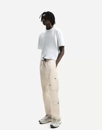 Pantaloni multicargo cu picioare largi