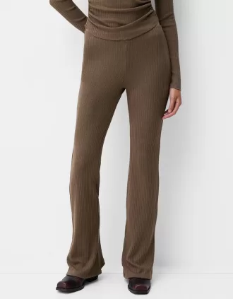 Pantaloni pantaloni evazați cu coaste