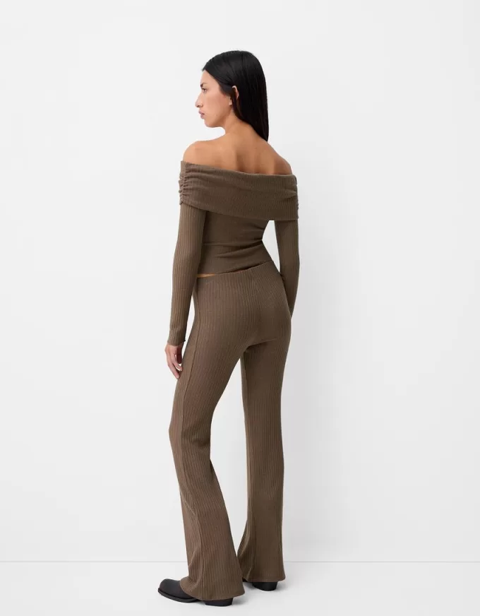 Pantaloni pantaloni evazați cu coaste Pantaloni pantaloni evazați cu coaste