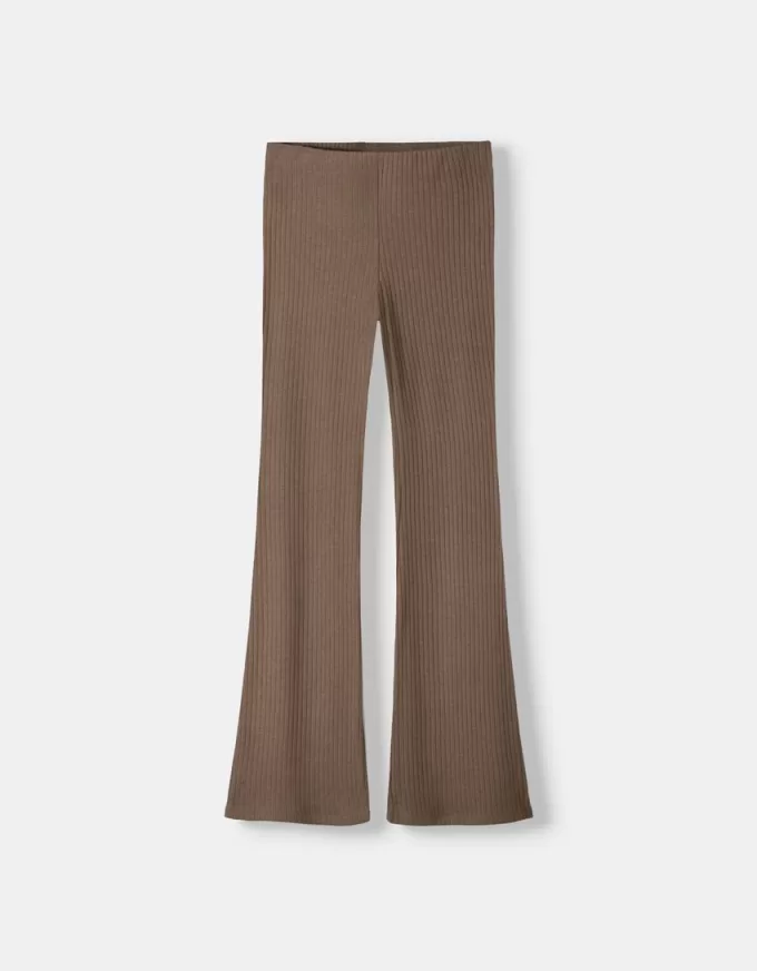 Pantaloni pantaloni evazați cu coaste Pantaloni pantaloni evazați cu coaste