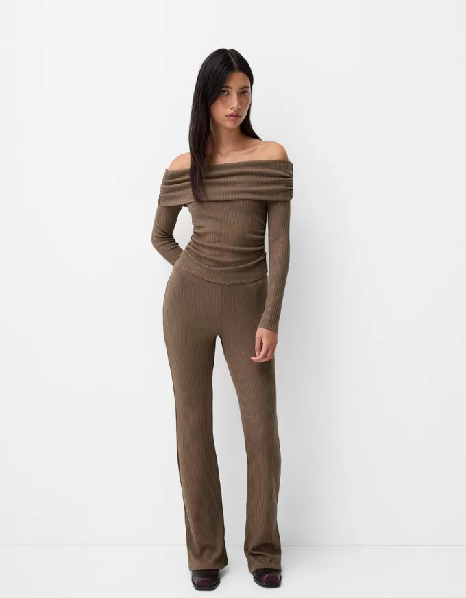 Pantaloni pantaloni evazați cu coaste Pantaloni pantaloni evazați cu coaste
