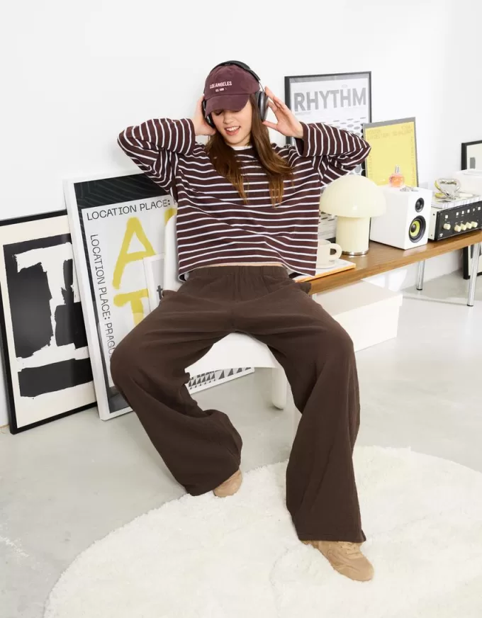Pantaloni rustici din pânză dublă cu picioare largi Pantaloni rustici din pânză dublă cu picioare largi