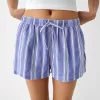 Pantaloni scurți cu detaliu elastic în talie Pantaloni scurți cu detaliu elastic în talie