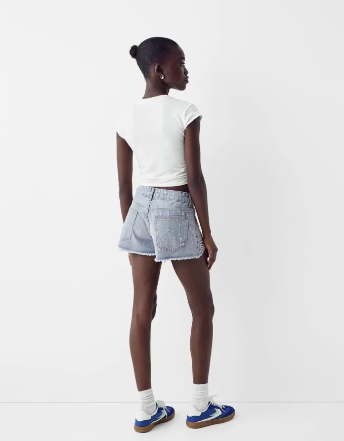 Pantaloni scurți din denim cu strasuri Pantaloni scurți din denim cu strasuri