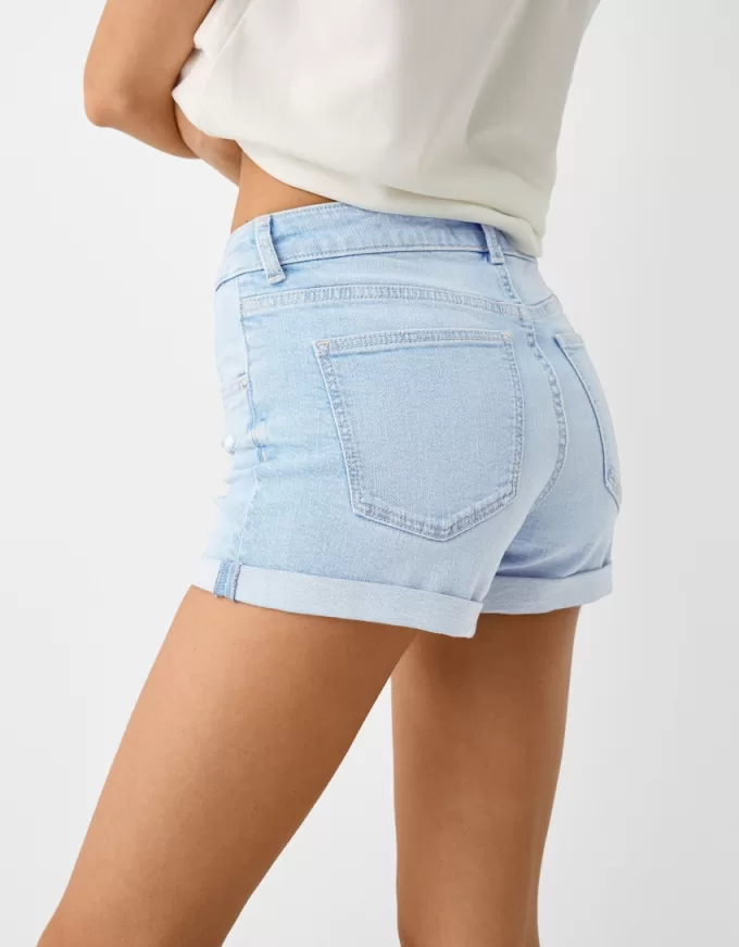Pantaloni scurți din denim rulați Pantaloni scurți din denim rulați
