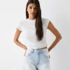 Pantaloni scurți din denim rupt Pantaloni scurți din denim rupt