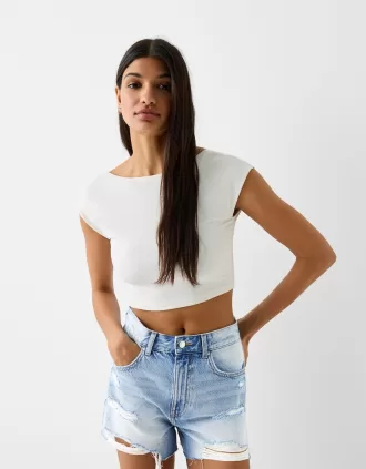 Pantaloni scurți din denim rupt