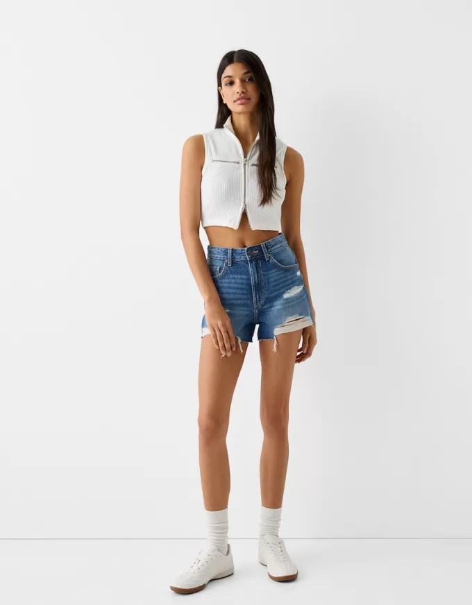 Pantaloni scurți din denim rupt Pantaloni scurți din denim rupt