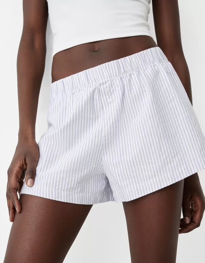 Pantaloni scurți în dungi Pantaloni scurți în dungi
