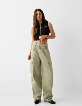 Pantaloni skater cargo din twill