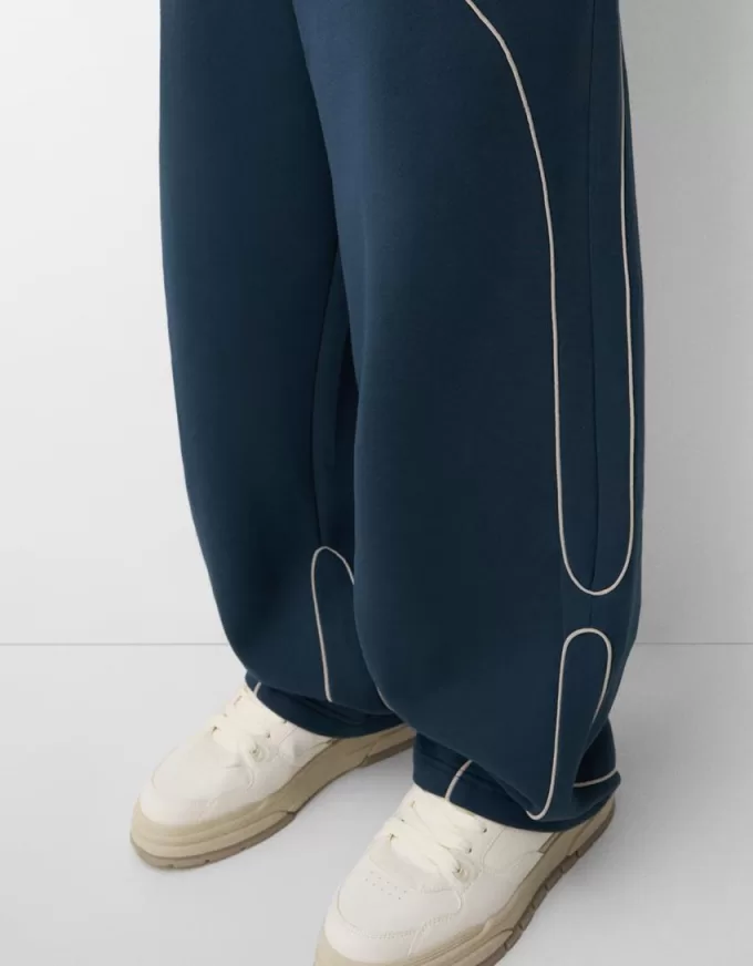 Pantaloni skater cu ornamente Pantaloni skater cu ornamente