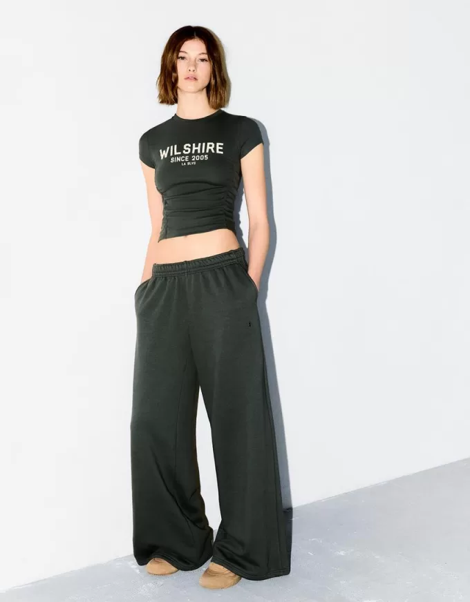 Pantaloni super largi de pluș Pantaloni super largi de pluș