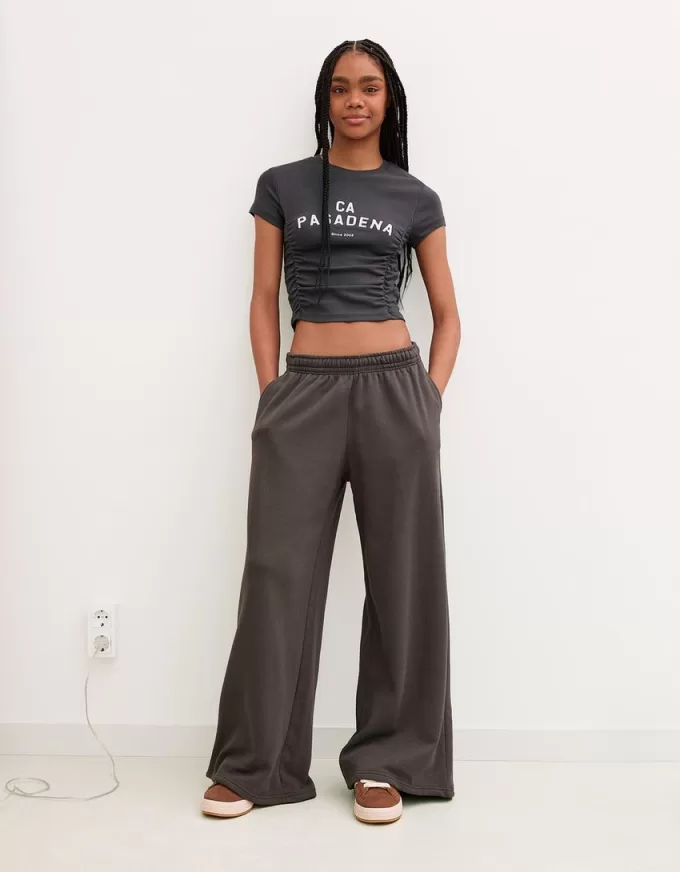 Pantaloni super largi de pluș Pantaloni super largi de pluș