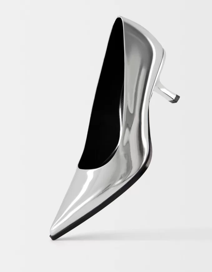 Pantofi metalici cu toc înalt Pantofi metalici cu toc înalt