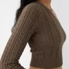 Pulover asimetric din tricot cablu Pulover asimetric din tricot cablu