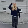 Pulover cu gât roșu la atingere moale Pulover cu gât roșu la atingere moale