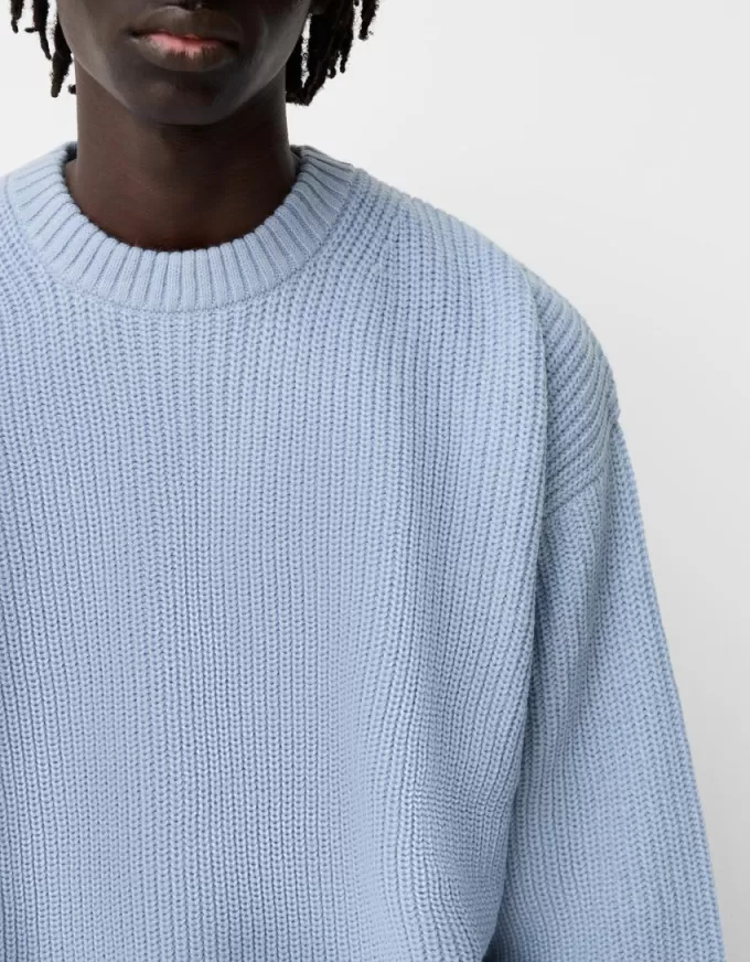 Pulover din tricot la dos Pulover din tricot la dos
