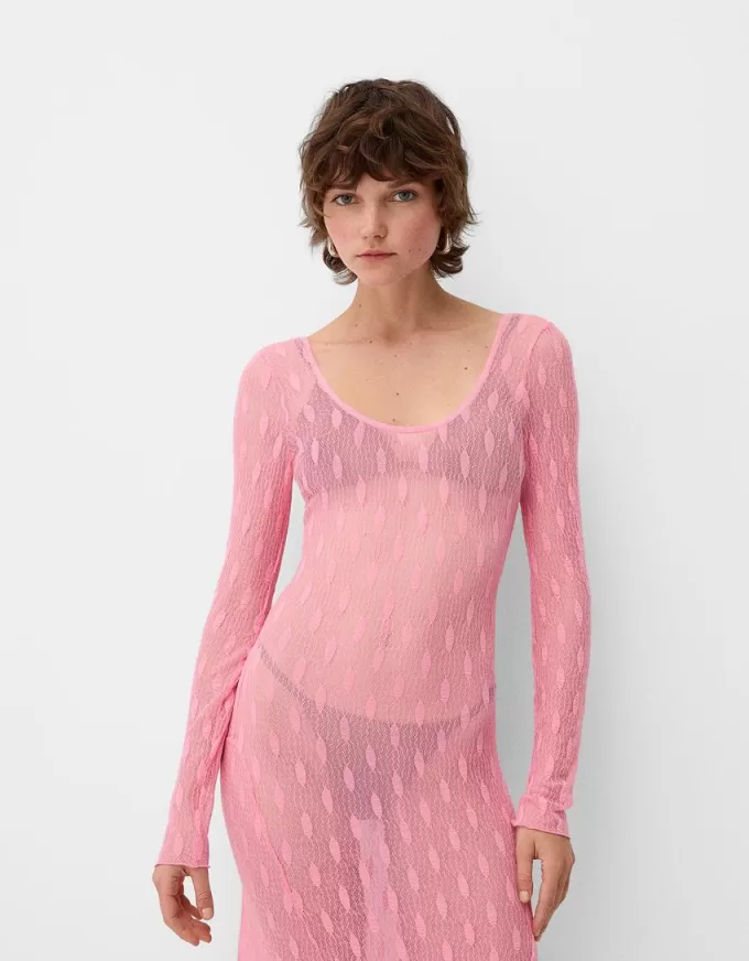 Rochie lungă din dantelă cu spatele deschis