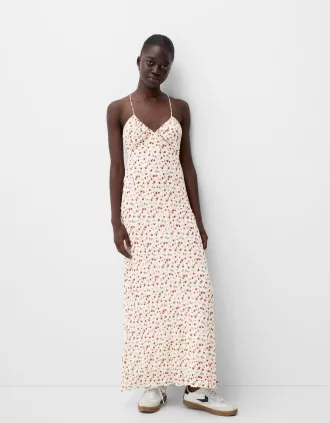 Rochie maxi din crepon cu bretele