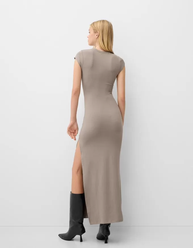 Rochie maxi strânsă, cu fantă laterală Rochie maxi strânsă, cu fantă laterală