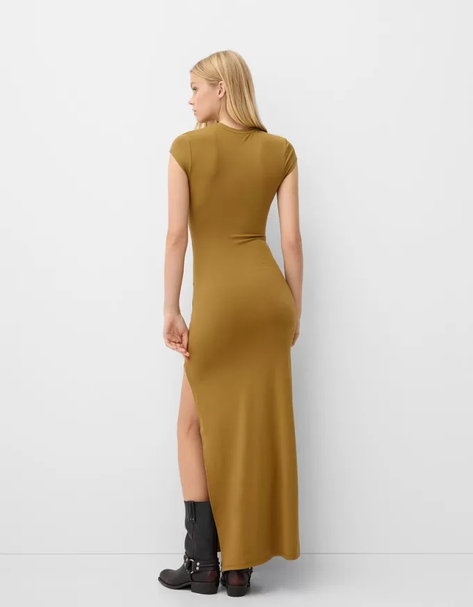 Rochie maxi strânsă, cu fantă laterală Rochie maxi strânsă, cu fantă laterală