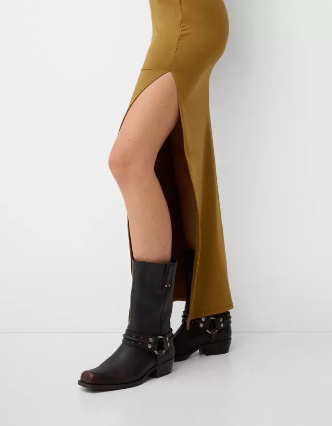 Rochie maxi strânsă, cu fantă laterală Rochie maxi strânsă, cu fantă laterală