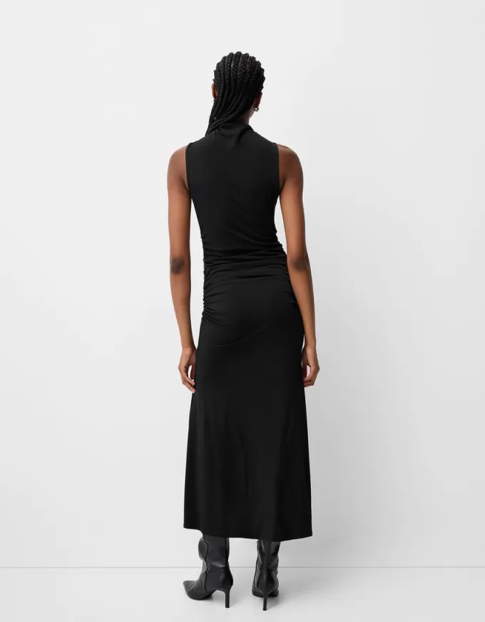 Rochie midi adunată Rochie midi adunată