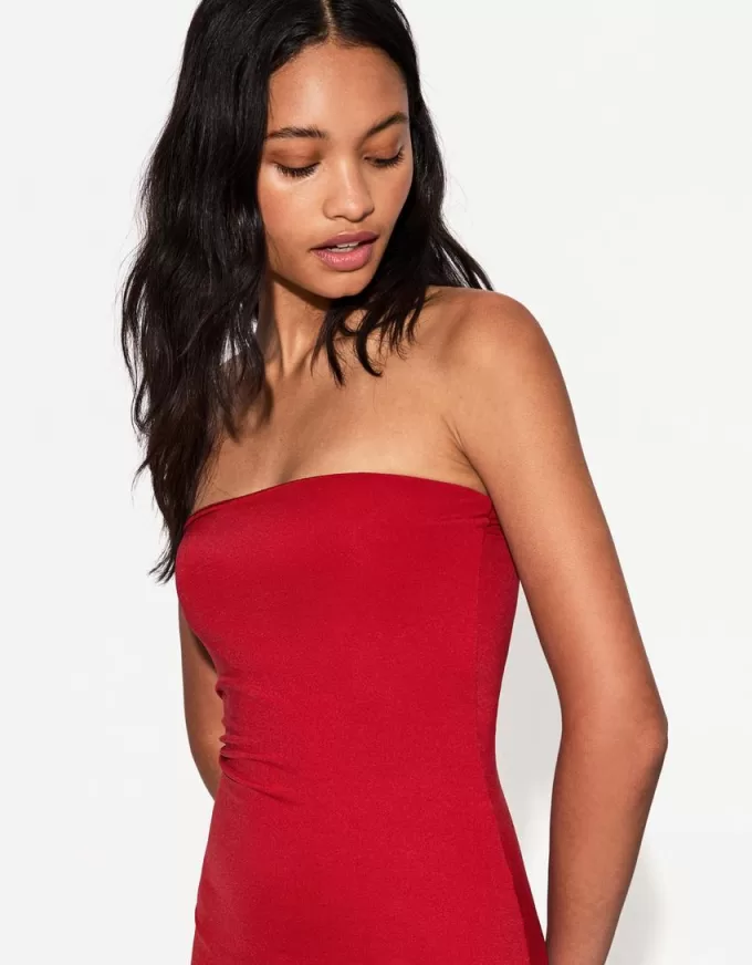 Rochie midi asimetrică fără umeri Rochie midi asimetrică fără umeri