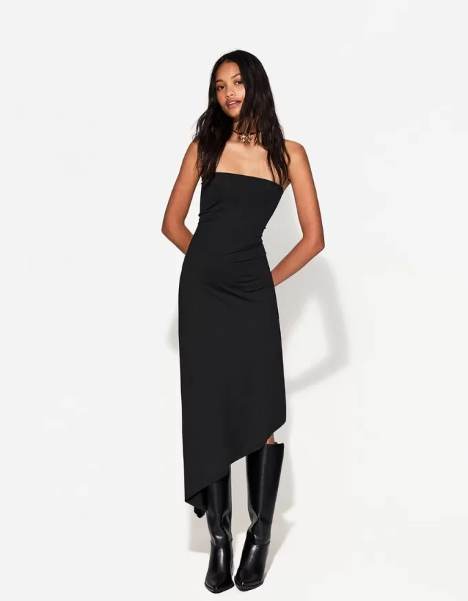 Rochie midi asimetrică fără umeri Rochie midi asimetrică fără umeri