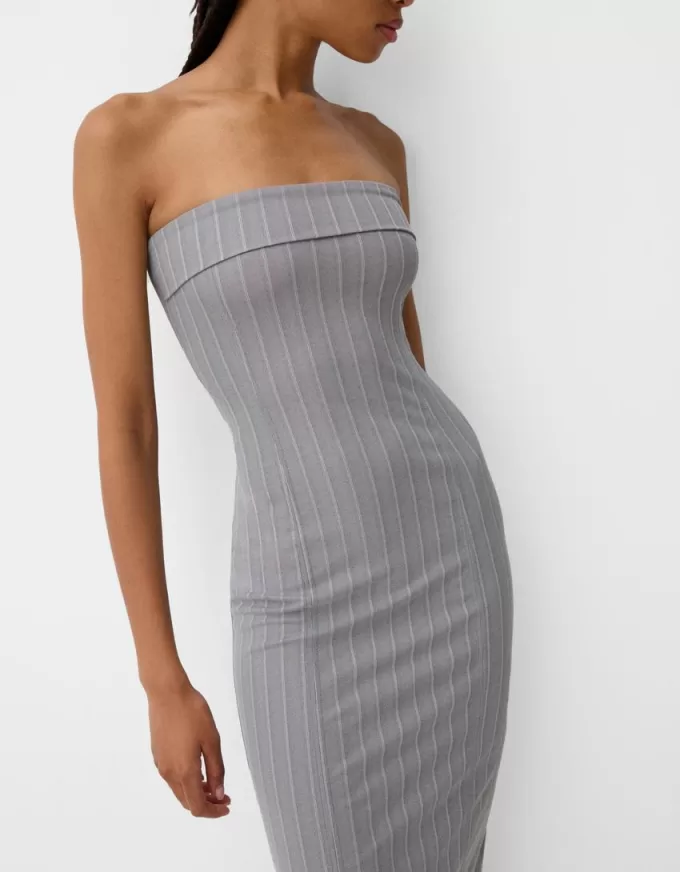 Rochie midi cu decolteu bandeau Rochie midi cu decolteu bandeau