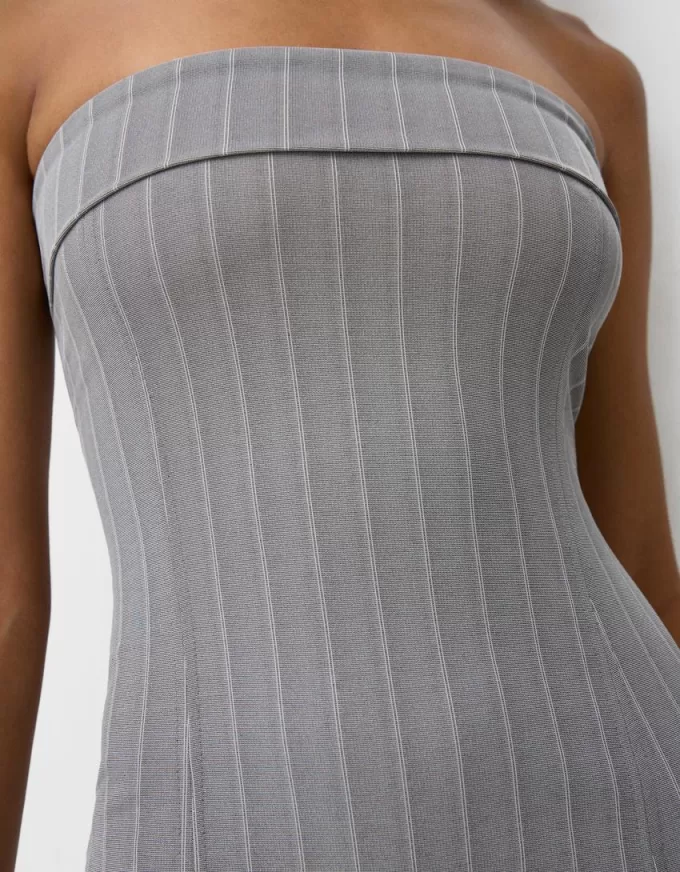 Rochie midi cu decolteu bandeau Rochie midi cu decolteu bandeau