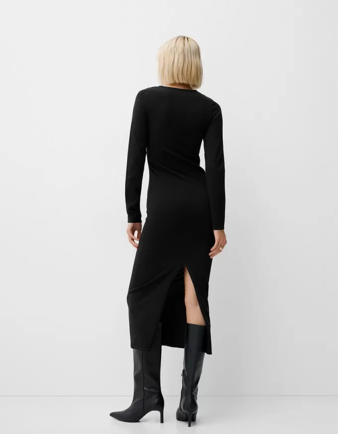 Rochie midi cu decupaj Rochie midi cu decupaj