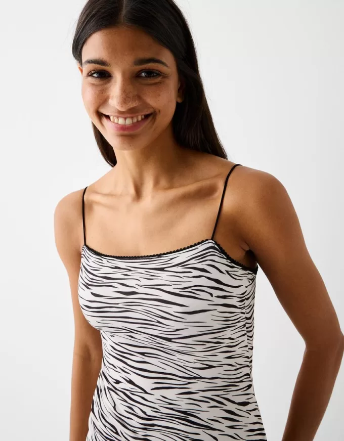 Rochie midi cu imprimeu animal Rochie midi cu imprimeu animal