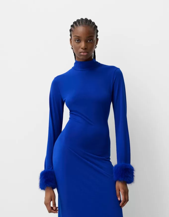 Rochie midi cu maneca lunga, cu mansete din blana artificiala