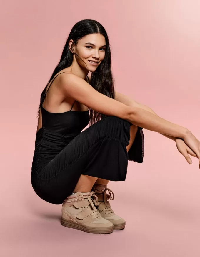 Rochie midi strânsă SERIA BERSHKA