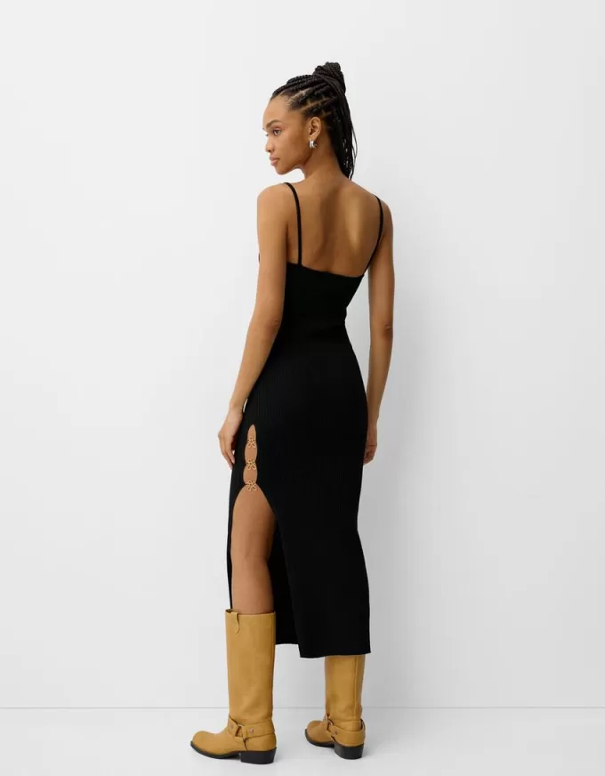 Rochie midi tricotată cu mărgele Rochie midi tricotată cu mărgele