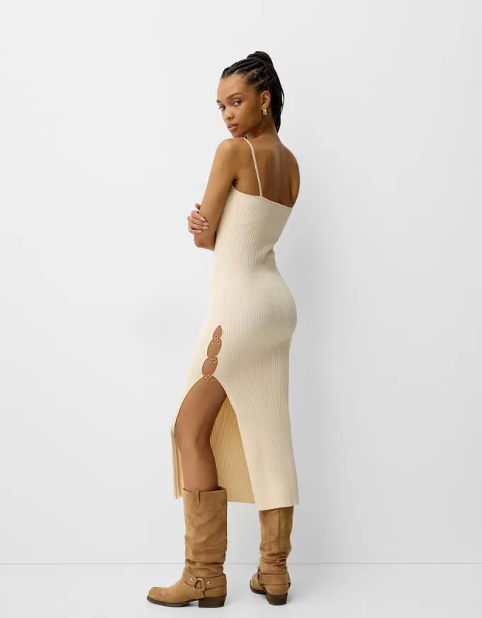 Rochie midi tricotată cu mărgele Rochie midi tricotată cu mărgele