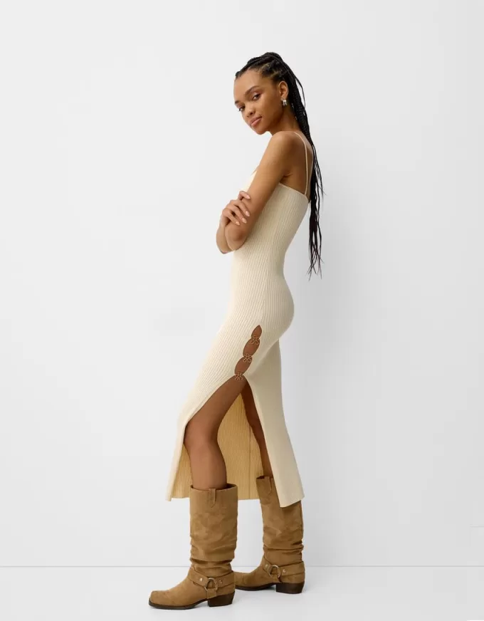 Rochie midi tricotată cu mărgele Rochie midi tricotată cu mărgele