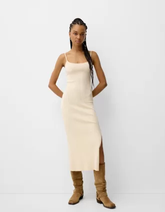 Rochie midi tricotată cu mărgele